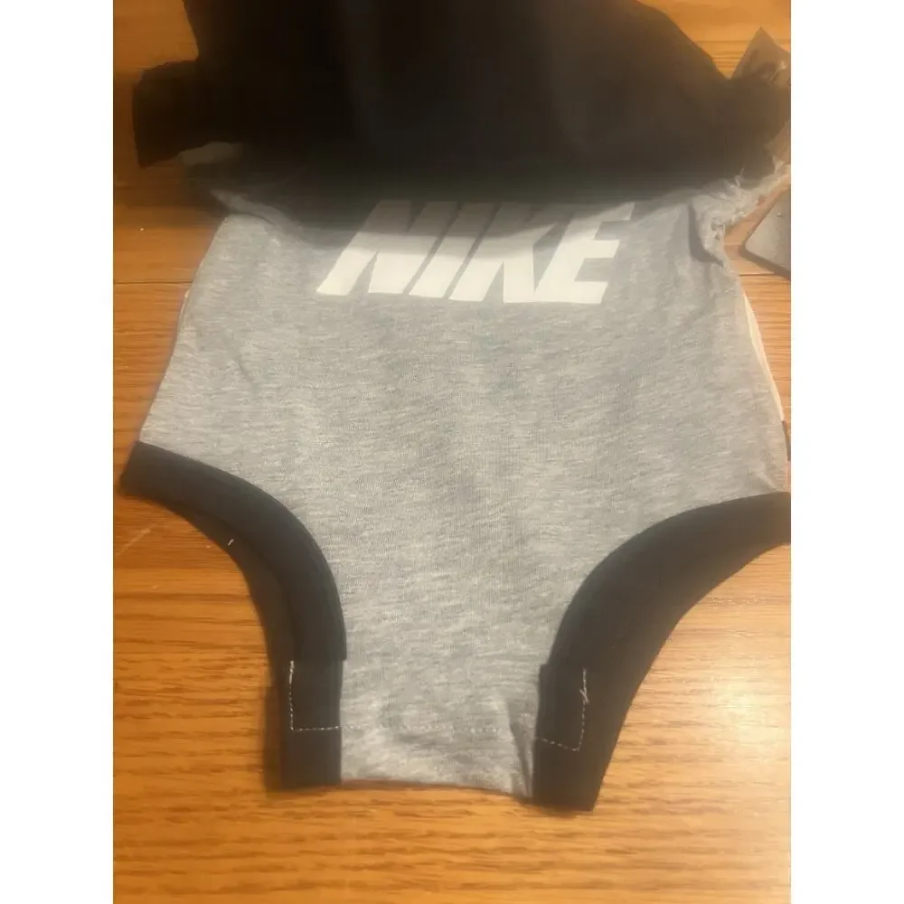 Nike Baby “Just Do It” 3-Pack Bodysuits White Multi Size 3M NWT